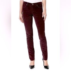 Calvin Klein Ladies' Ultimate Skinny Mid Rise Straight Leg Corduroy Pants